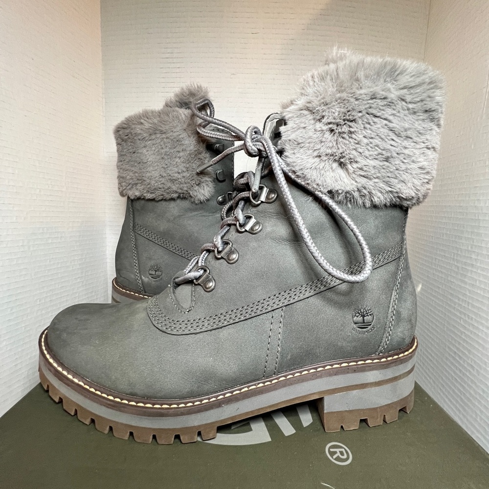 Beautiful Gray Nubuck  leather with Faux FurTimberland boots size 9.5